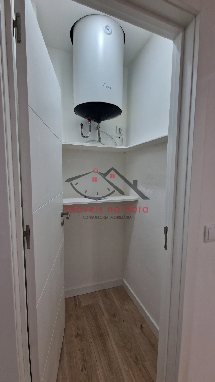 Apartamento T4 para Venda em Águas Livres Foto 8