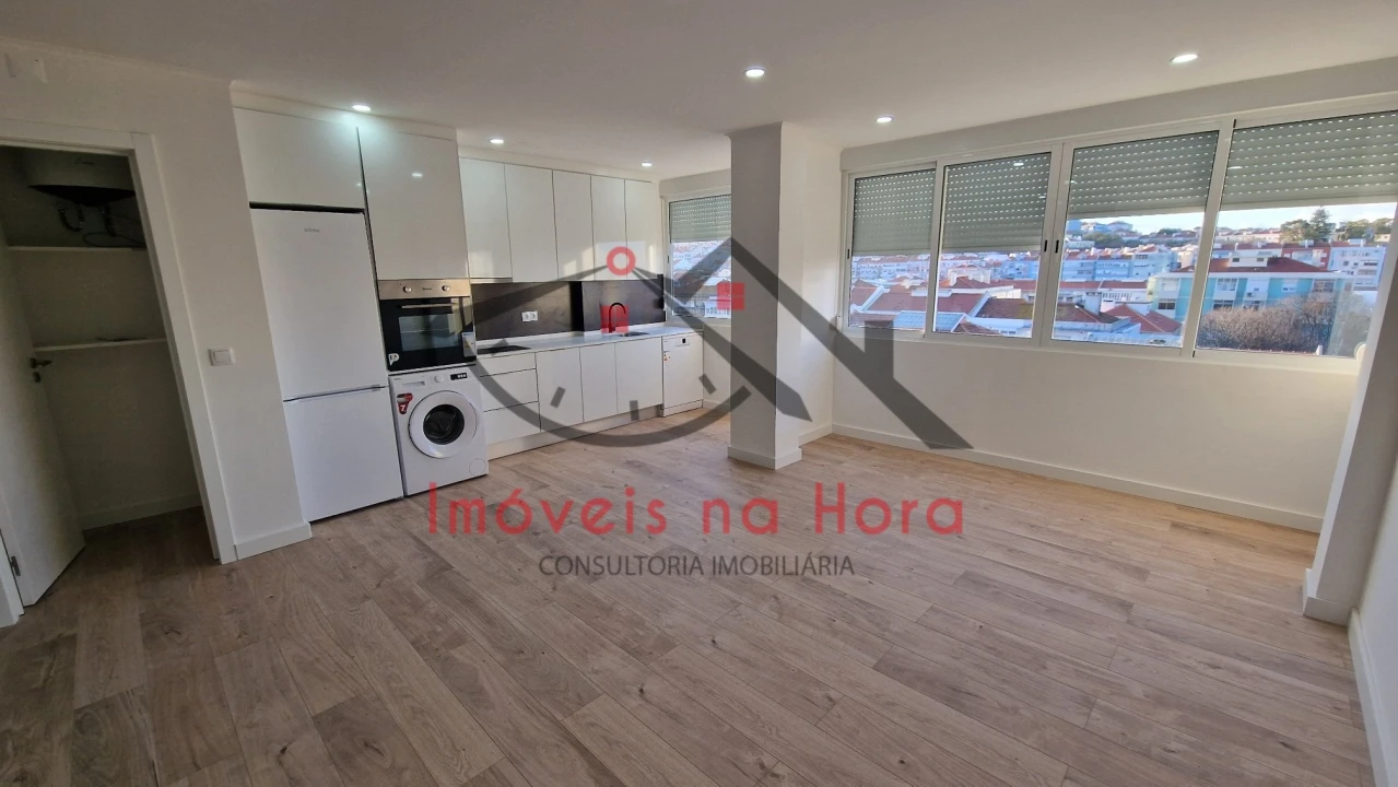 Apartamento T4 para Venda em Águas Livres Foto 4