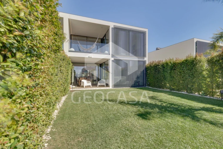 Moradia T3 para Venda em Almargem do Bispo, Pêro Pinheiro e Montelavar Foto 33