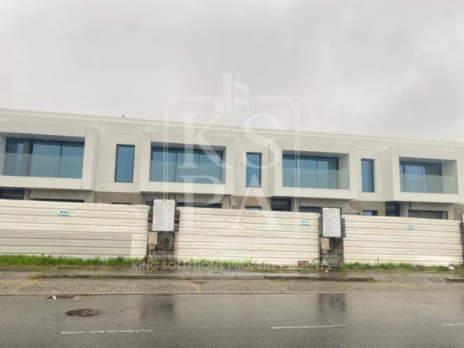 Moradia T3 para Venda em Brufe Foto 34