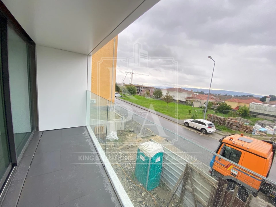 Moradia T3 para Venda em Brufe Foto 32