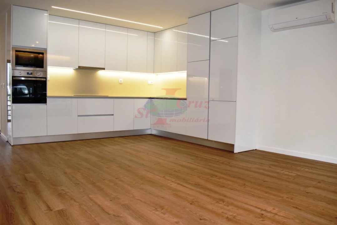 Apartamento T2 para Venda em Santa Clara e Castelo Viegas Foto 2