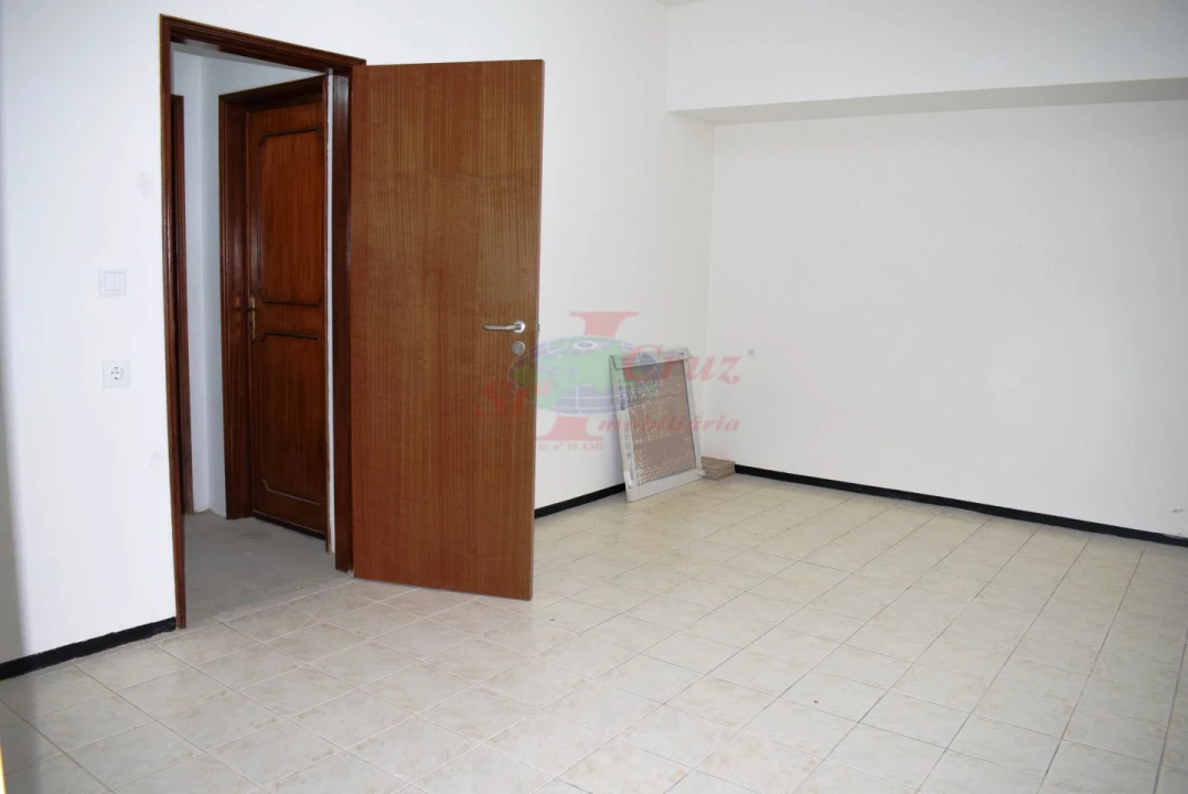 Apartamento T2 para Venda em Santa Clara e Castelo Viegas Foto 13