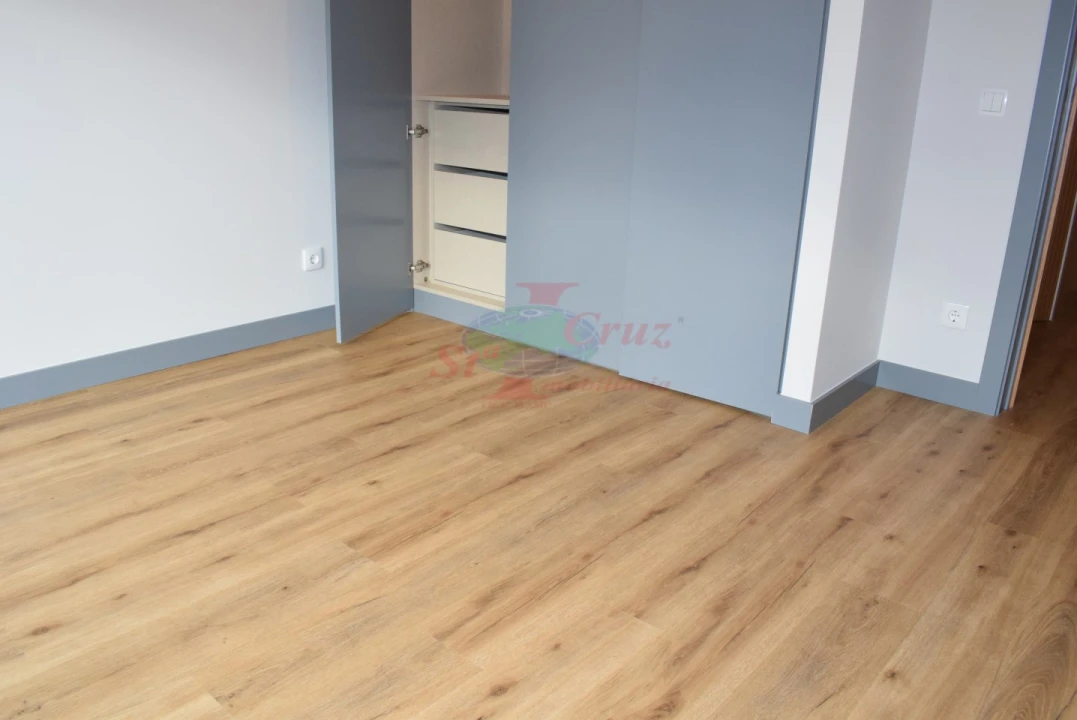 Apartamento T1 para Venda em Sé Nova, Santa Cruz, Almedina e São Bartolomeu Foto 2