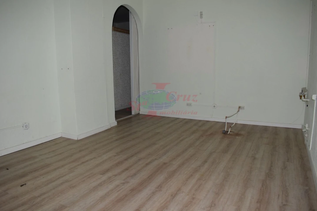 Loja para Venda em Sé Nova, Santa Cruz, Almedina e São Bartolomeu Foto 2