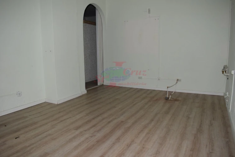 Loja para Venda em Sé Nova, Santa Cruz, Almedina e São Bartolomeu Foto 2