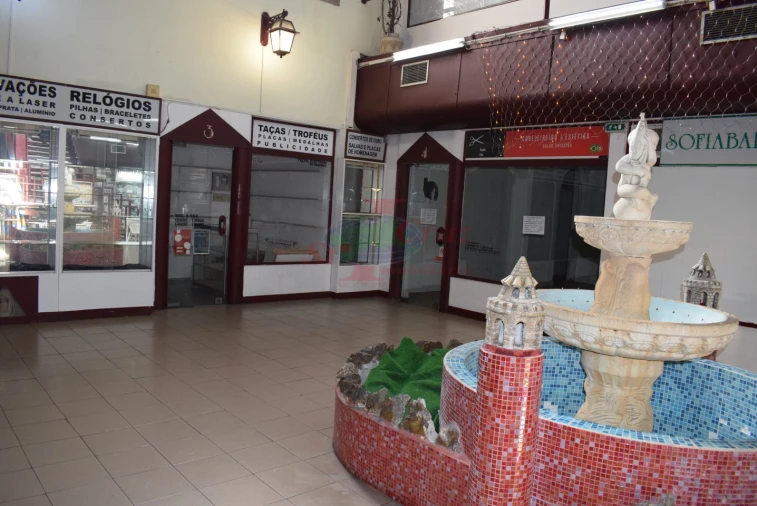 Loja para Venda em Sé Nova, Santa Cruz, Almedina e São Bartolomeu Foto 11