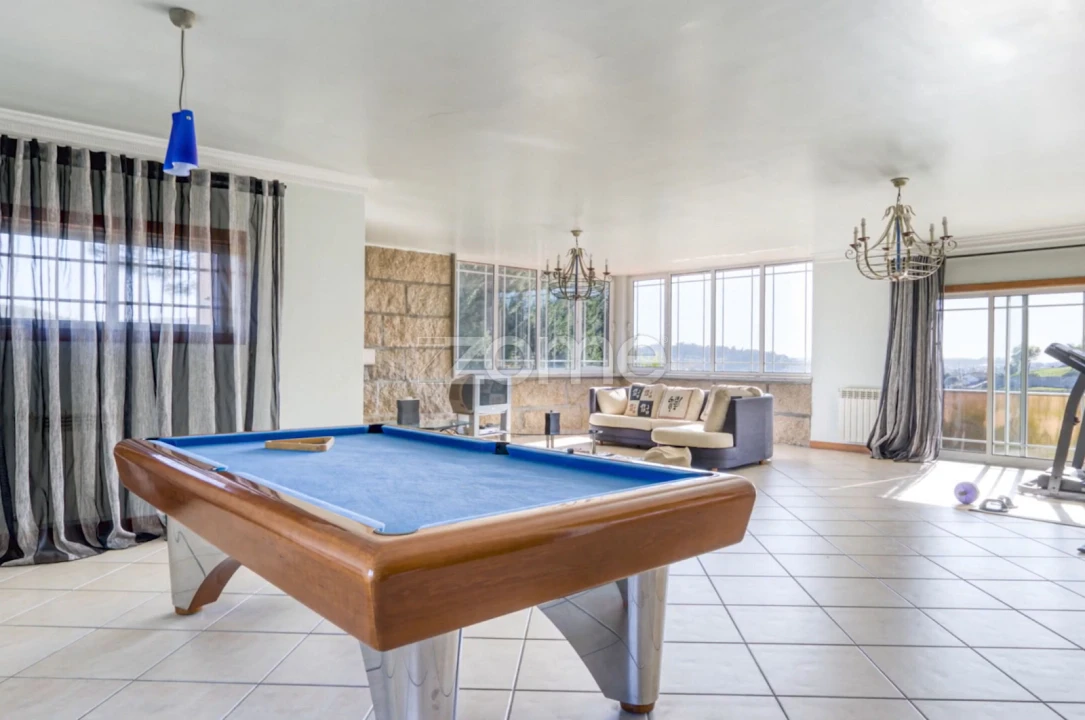 Moradia T4 para Venda em Água Longa Foto 13