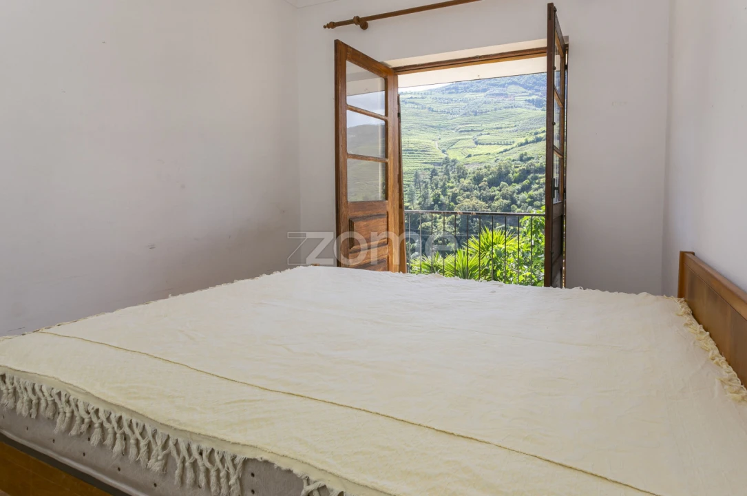 Moradia T3 para Venda em Galafura e Covelinhas Foto 18