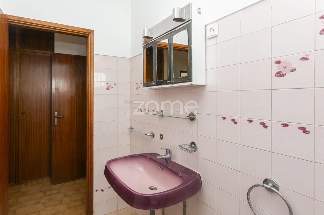 Moradia T3 para Venda em Galafura e Covelinhas Foto 21