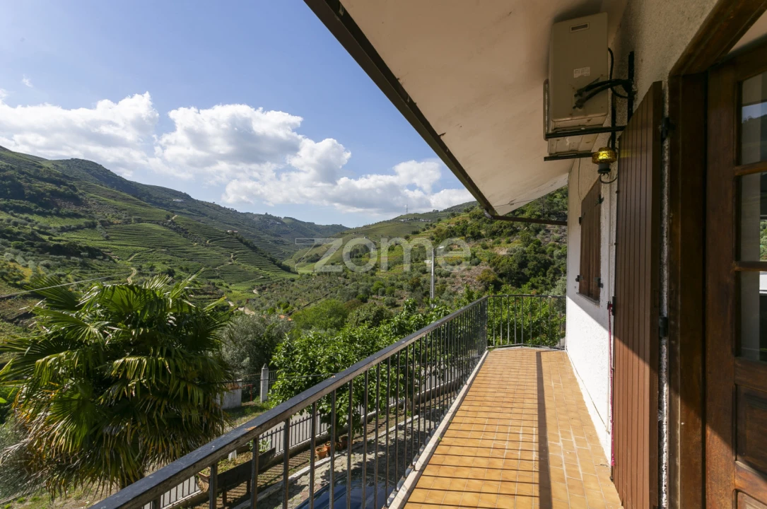 Moradia T3 para Venda em Galafura e Covelinhas Foto 47