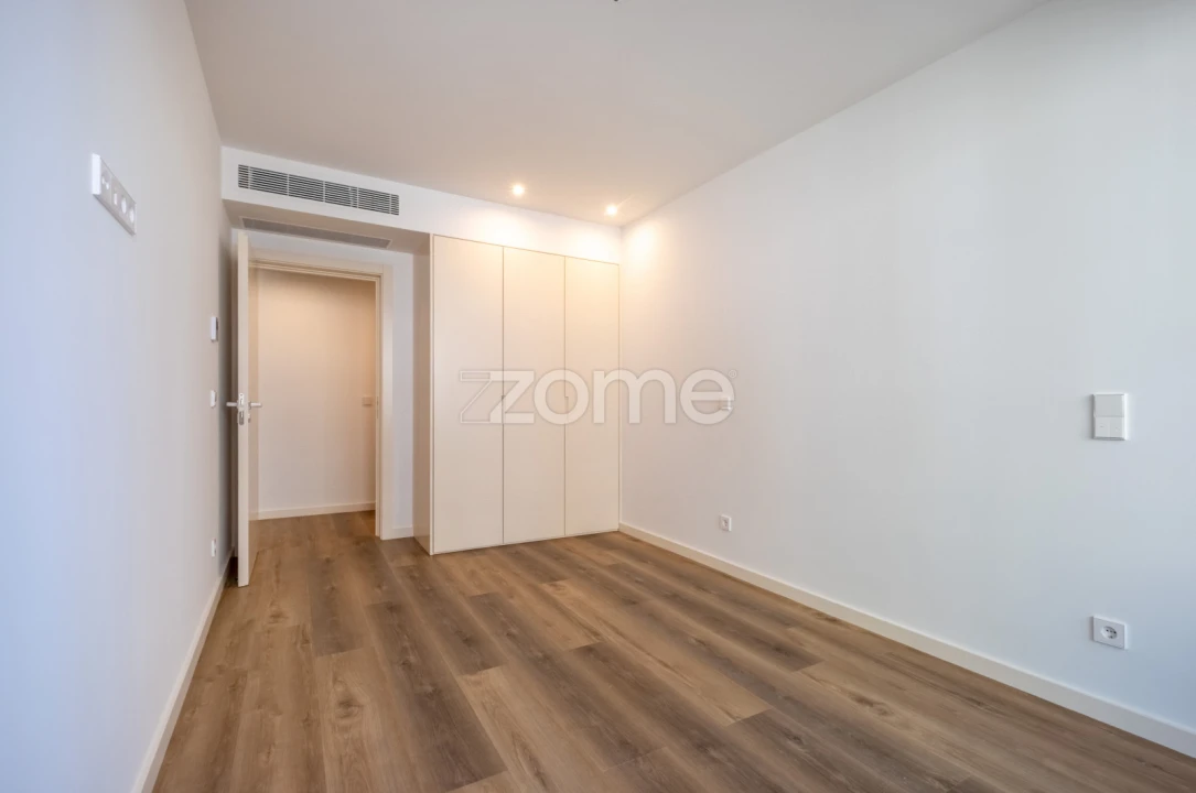 Apartamento T1 para Venda em Santa Marinha e São Pedro da Afurada Foto 23