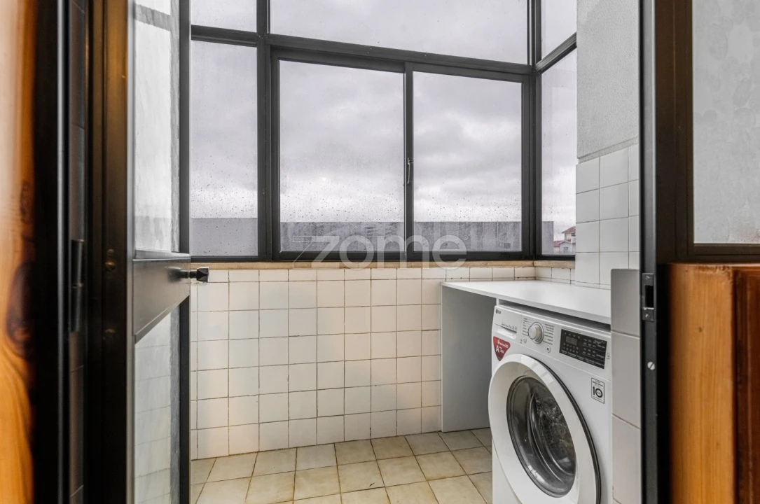 Apartamento T3 para Venda em Moreira Foto 9