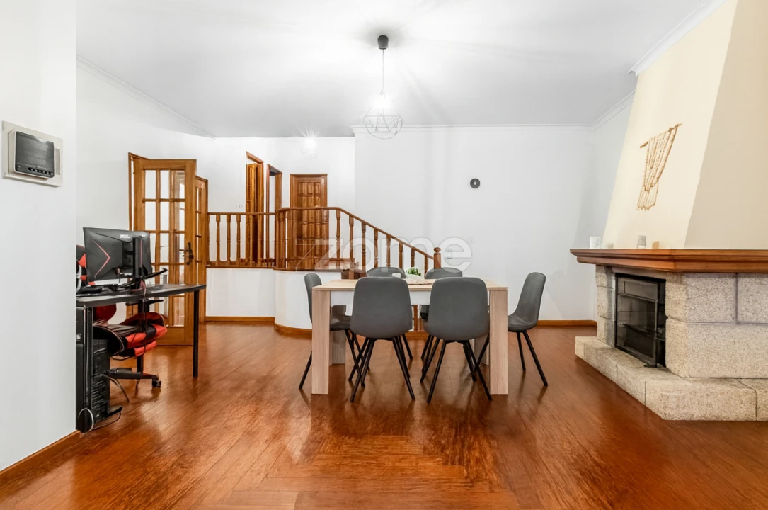 Apartamento T3 para Venda em Moreira Foto 6