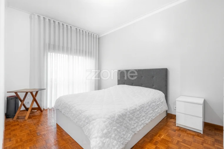 Apartamento T3 para Venda em Moreira Foto 1