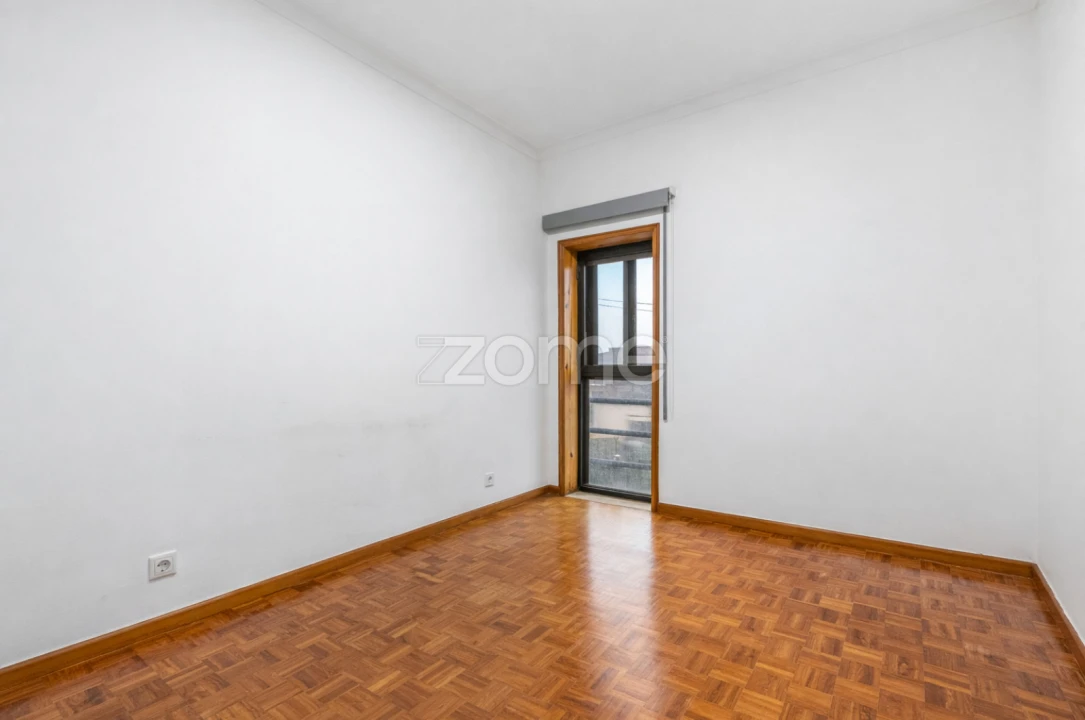 Apartamento T3 para Venda em Moreira Foto 16