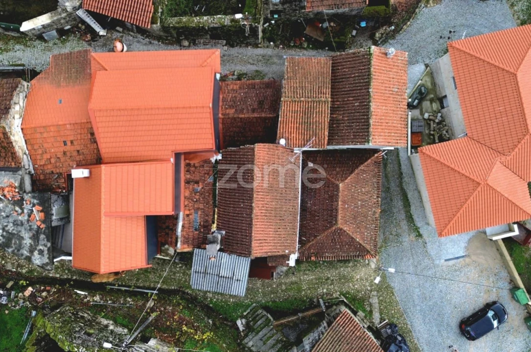 Moradia T4 para Venda em Cabril Foto 20