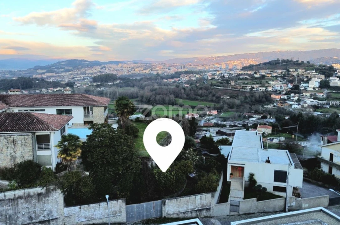 Terreno para Venda em Ferreiros e Gondizalves Foto 1