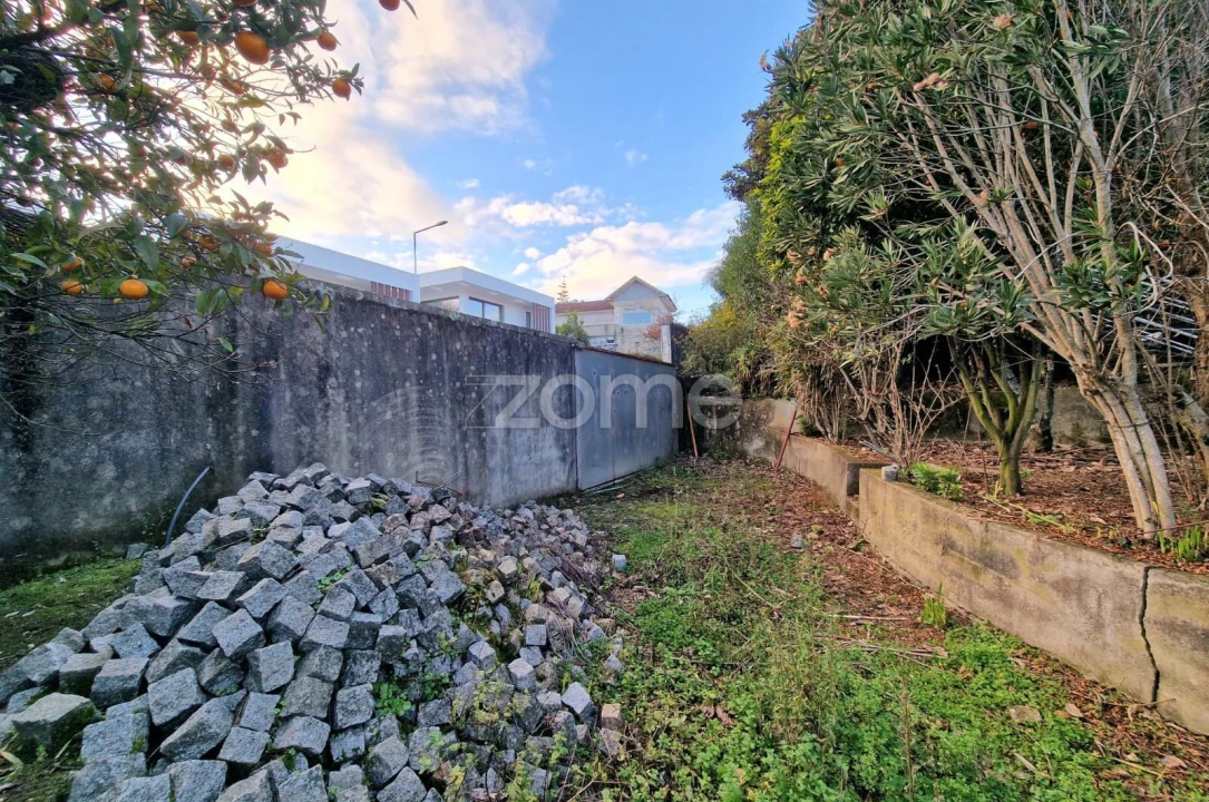 Terreno para Venda em Ferreiros e Gondizalves Foto 9