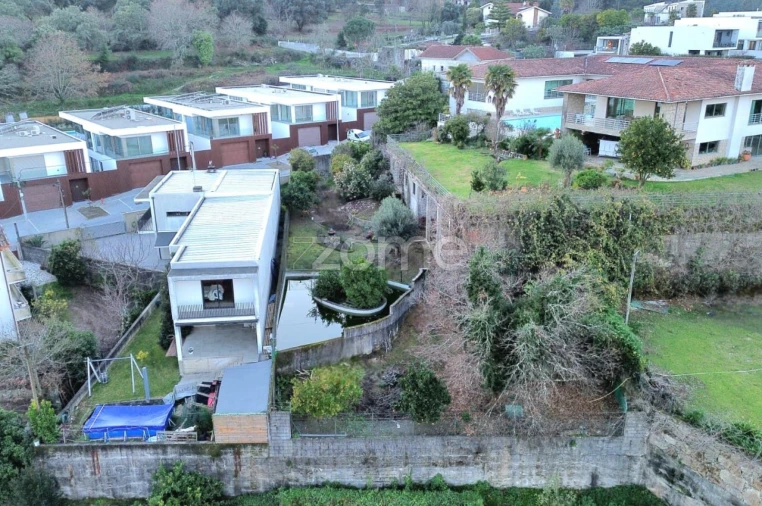 Terreno para Venda em Ferreiros e Gondizalves Foto 18