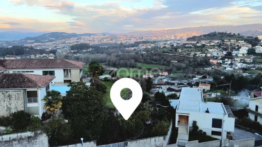 Terreno para Venda em Ferreiros e Gondizalves
