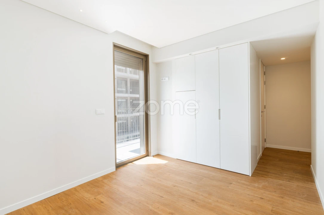Apartamento T3 para Venda em Oliveira do Douro Foto 10
