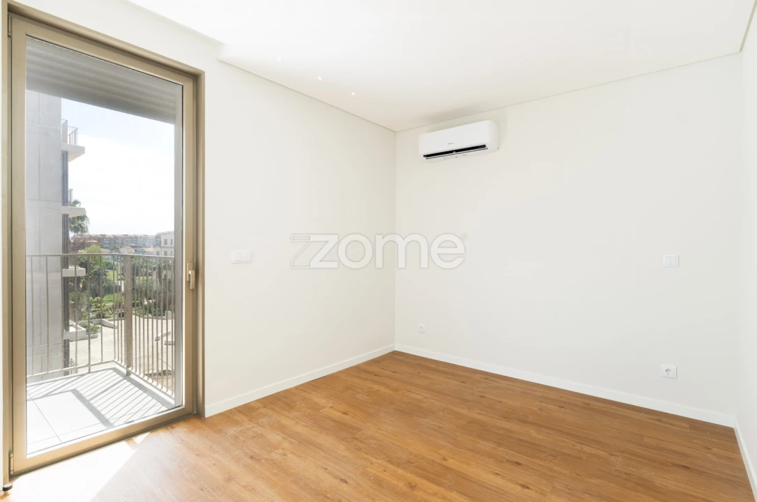 Apartamento T3 para Venda em Oliveira do Douro Foto 6