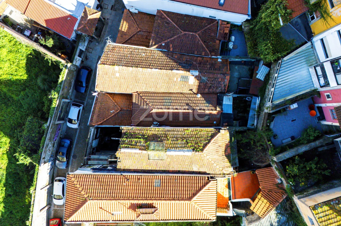 Moradia T4 para Venda em Lordelo do Ouro e Massarelos Foto 26