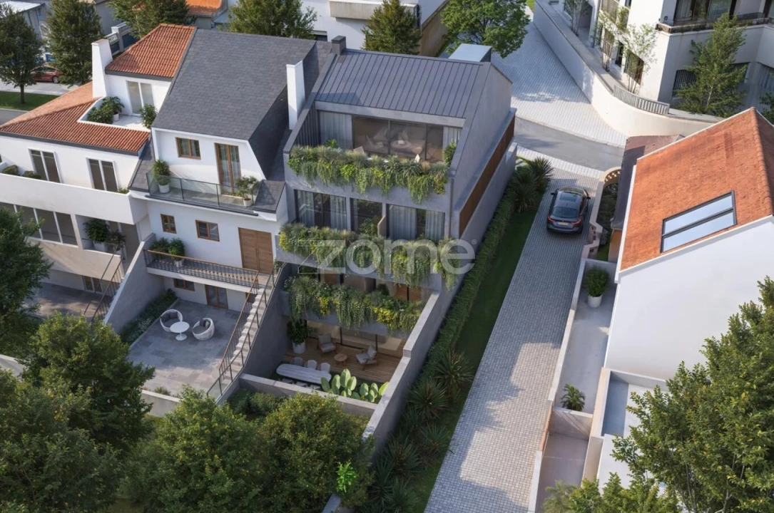 Terreno para Venda em Lordelo do Ouro e Massarelos Foto 1