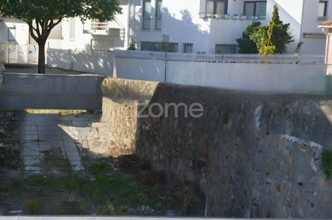 Terreno para Venda em Lordelo do Ouro e Massarelos Foto 10