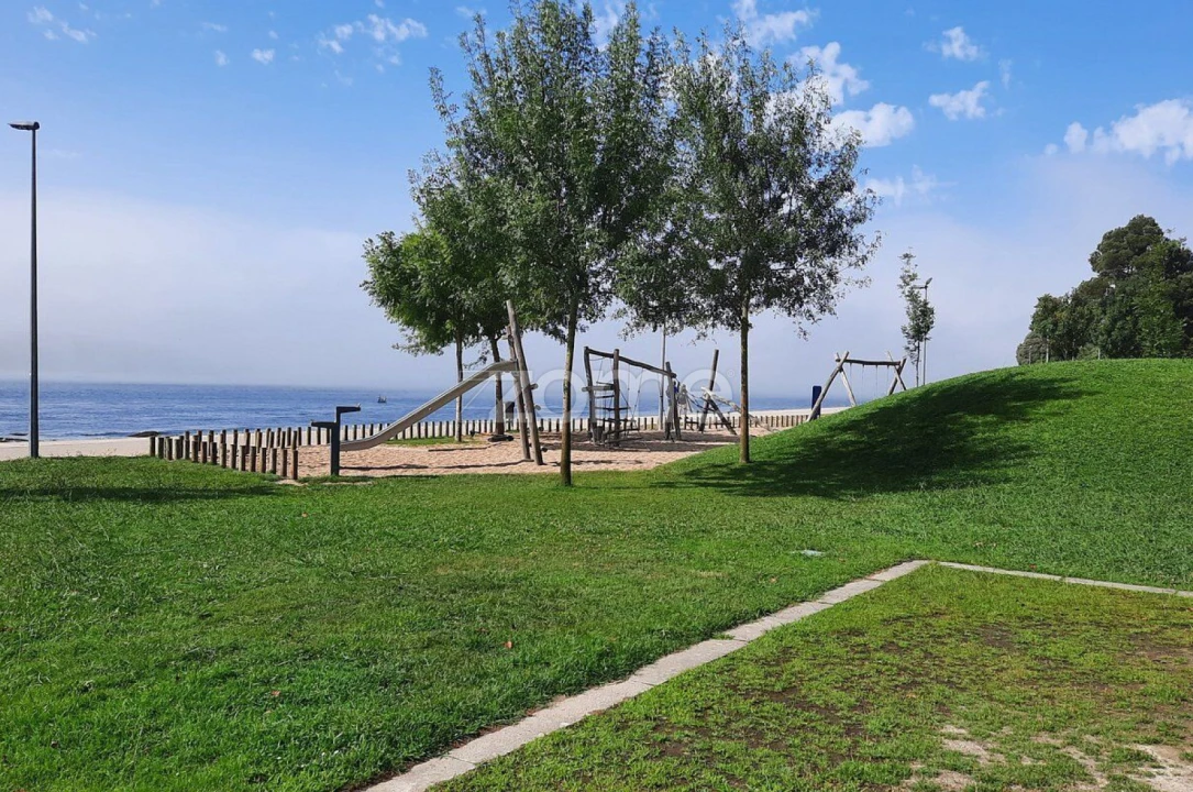 Terreno para Venda em Lordelo do Ouro e Massarelos Foto 17