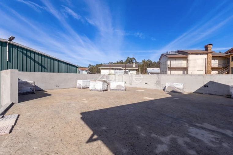 Moradia T3 para Venda em Caldas de São Jorge e Pigeiros Foto 24