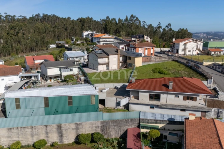 Moradia T3 para Venda em Caldas de São Jorge e Pigeiros Foto 36