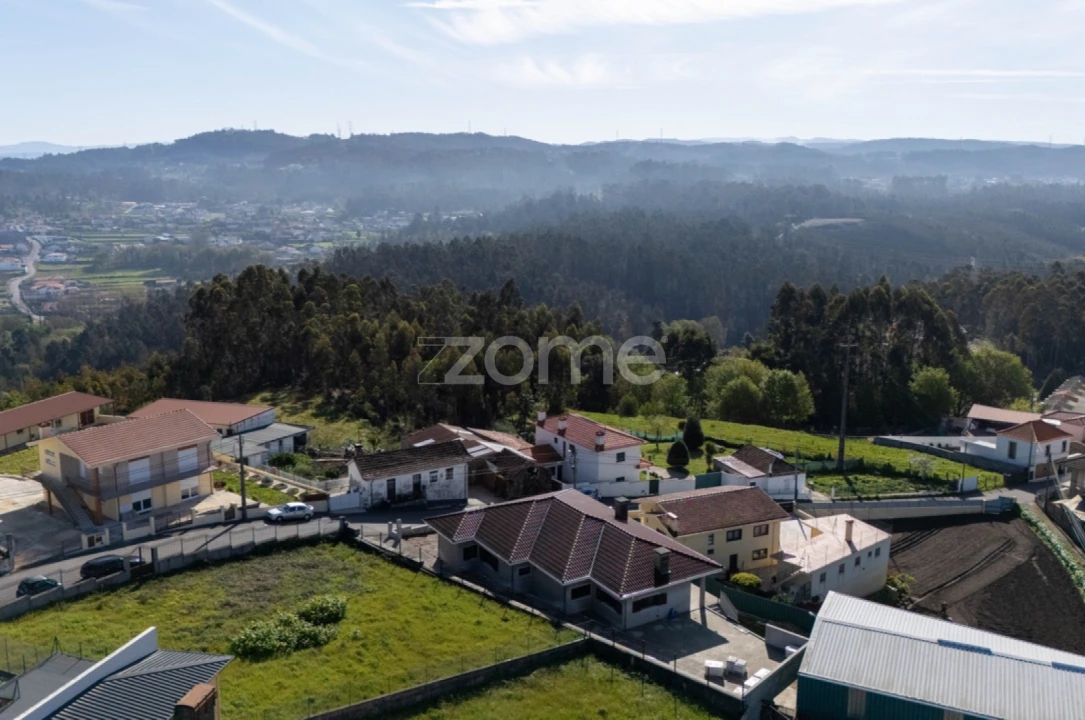 Moradia T3 para Venda em Caldas de São Jorge e Pigeiros Foto 35