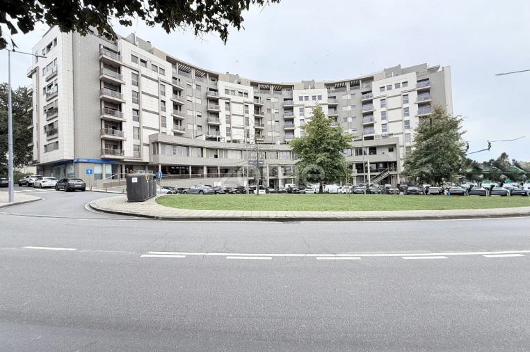 Apartamento T4 para Venda em Antas e Abade de Vermoim Foto 37