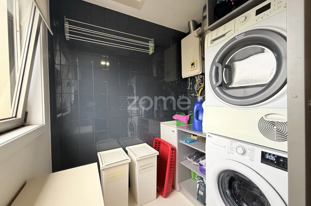 Apartamento T4 para Venda em Antas e Abade de Vermoim Foto 19