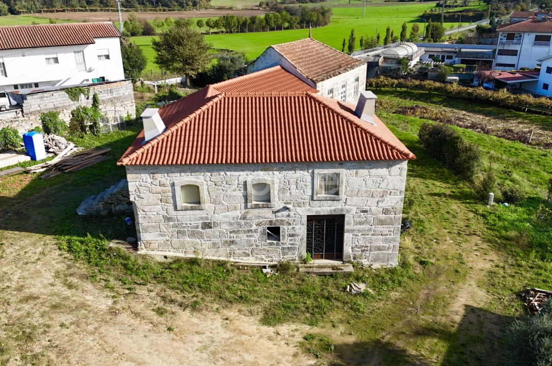 Moradia T3 para Venda em Gondifelos, Cavalões e Outiz Foto 16