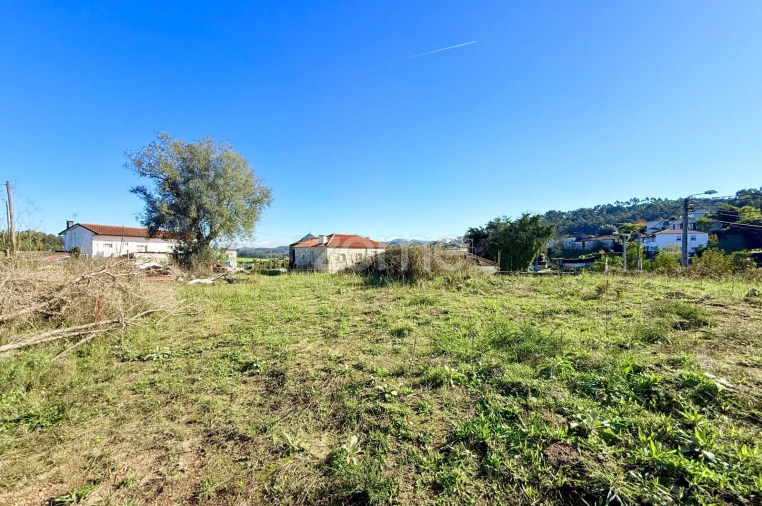 Moradia T3 para Venda em Gondifelos, Cavalões e Outiz Foto 24