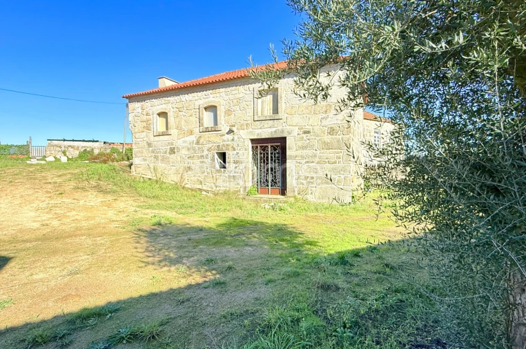 Moradia T3 para Venda em Gondifelos, Cavalões e Outiz Foto 26