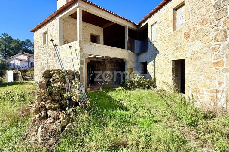 Moradia T3 para Venda em Gondifelos, Cavalões e Outiz Foto 29