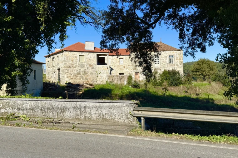 Moradia T3 para Venda em Gondifelos, Cavalões e Outiz Foto 32