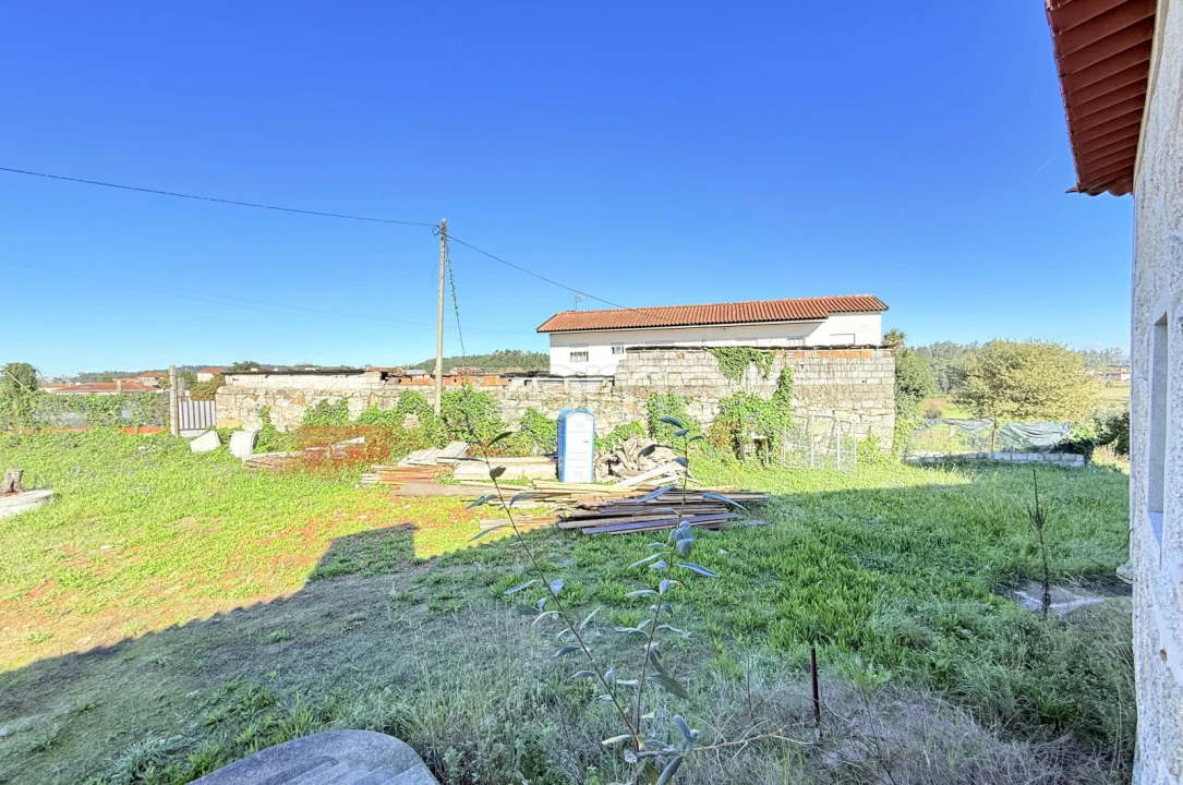 Moradia T3 para Venda em Gondifelos, Cavalões e Outiz Foto 23