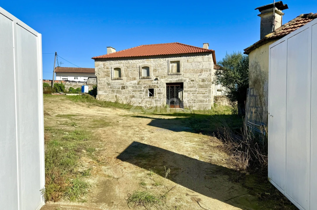 Moradia T3 para Venda em Gondifelos, Cavalões e Outiz Foto 31
