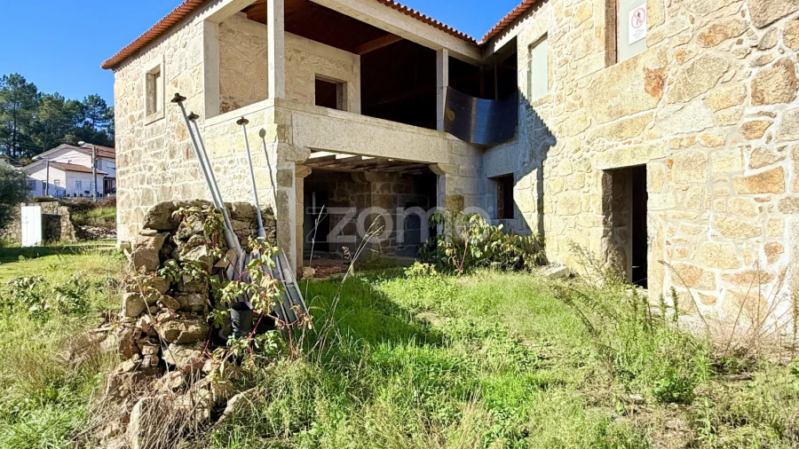 Moradia T3 para Venda em Gondifelos, Cavalões e Outiz