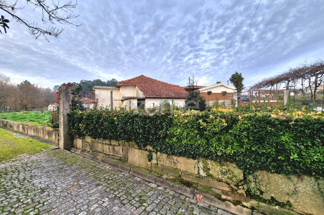 Moradia T3 para Venda em Lodares Foto 19