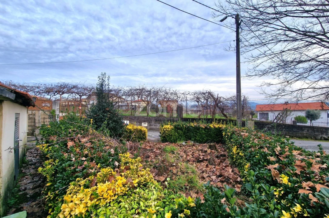 Moradia T3 para Venda em Lodares Foto 15