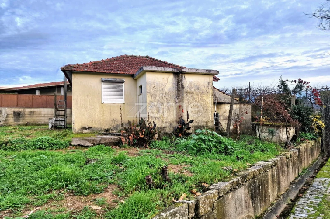 Moradia T3 para Venda em Lodares Foto 12