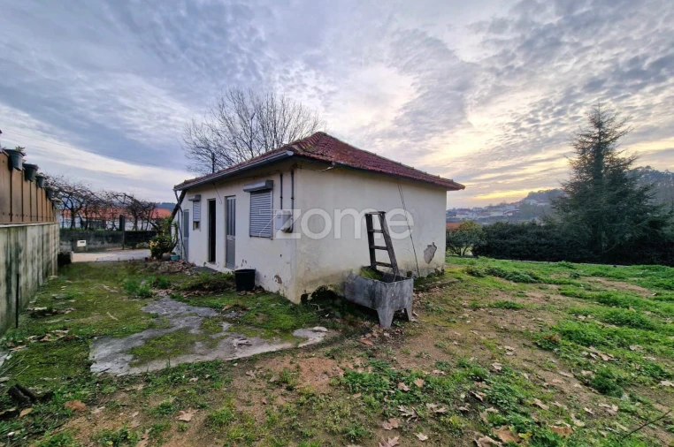 Moradia T3 para Venda em Lodares Foto 10