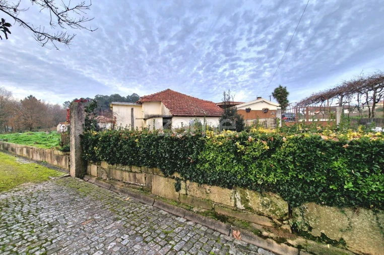 Moradia T3 para Venda em Lodares Foto 19