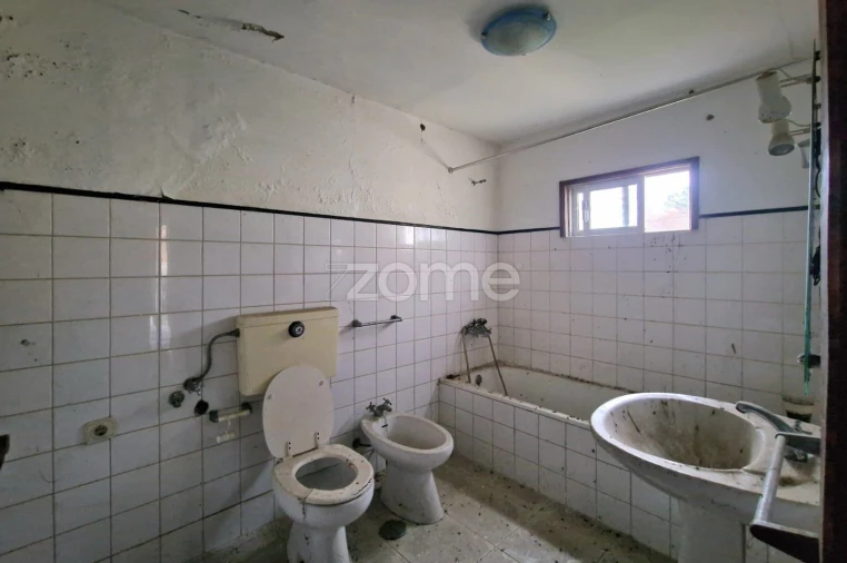 Moradia T3 para Venda em Lodares Foto 8